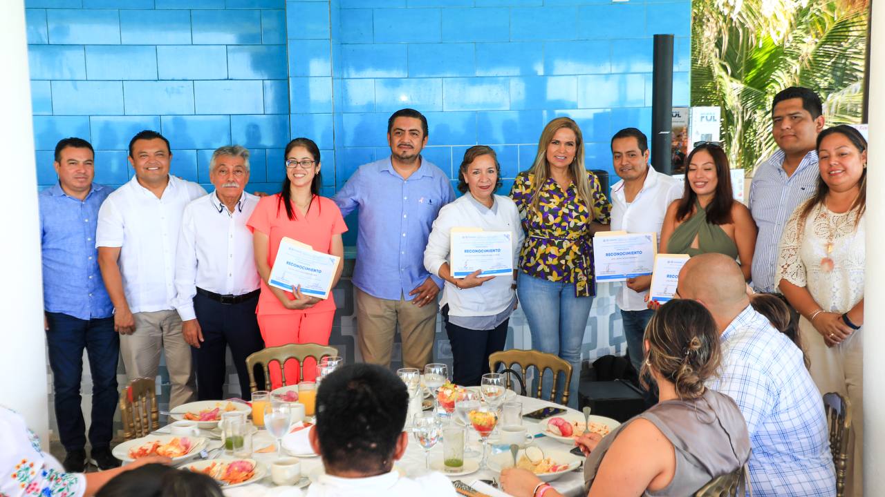 Lili Campos reconoció la labor de los médicos – H. Ayuntamiento de Solidaridad