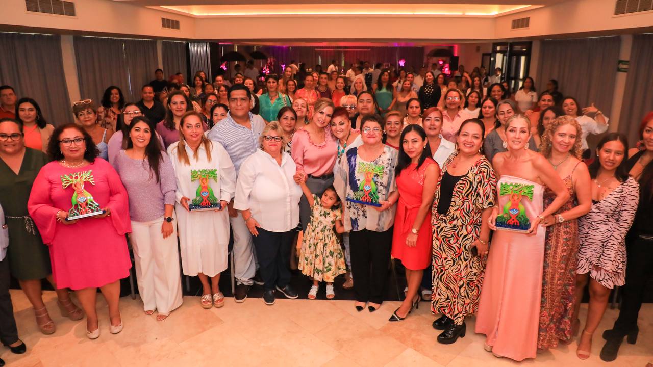 Reconocen a mujeres solidarenses destacadas – H. Ayuntamiento de Solidaridad