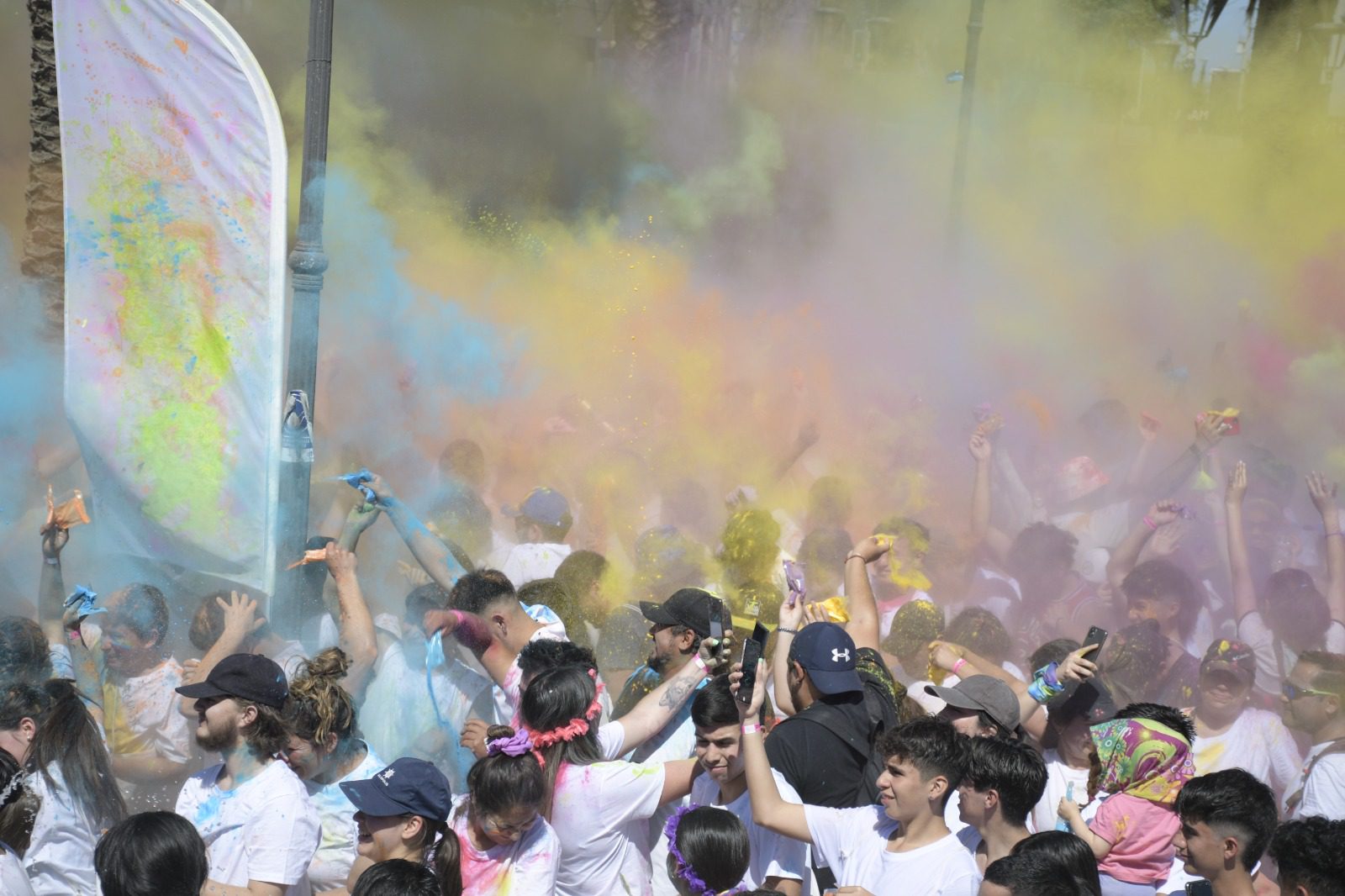 VUELVE LA FLUOR RUN: MUNICIPIO DE VILLA ALEMANA CERRARÁ EL MES DE ANIVERSARIO CON UN FESTIVAL DE COLORES