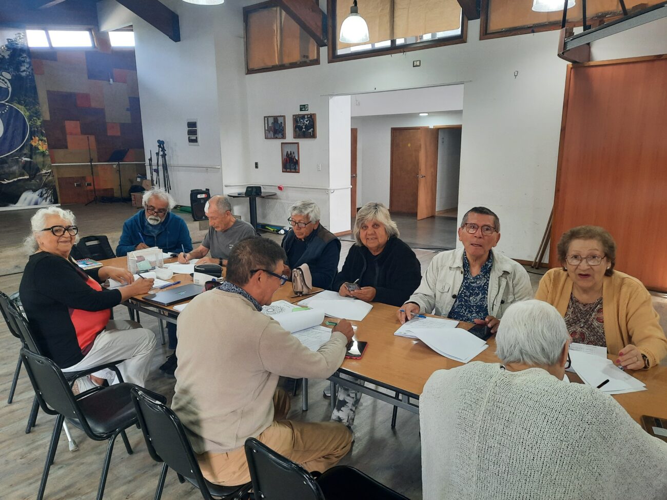 ADULTOS MAYORES DE PUCÓN PARTICIPAN DEL TALLER DE ESTIMULACIÓN COGNITIVA  – Website de la Municipalidad de Pucón