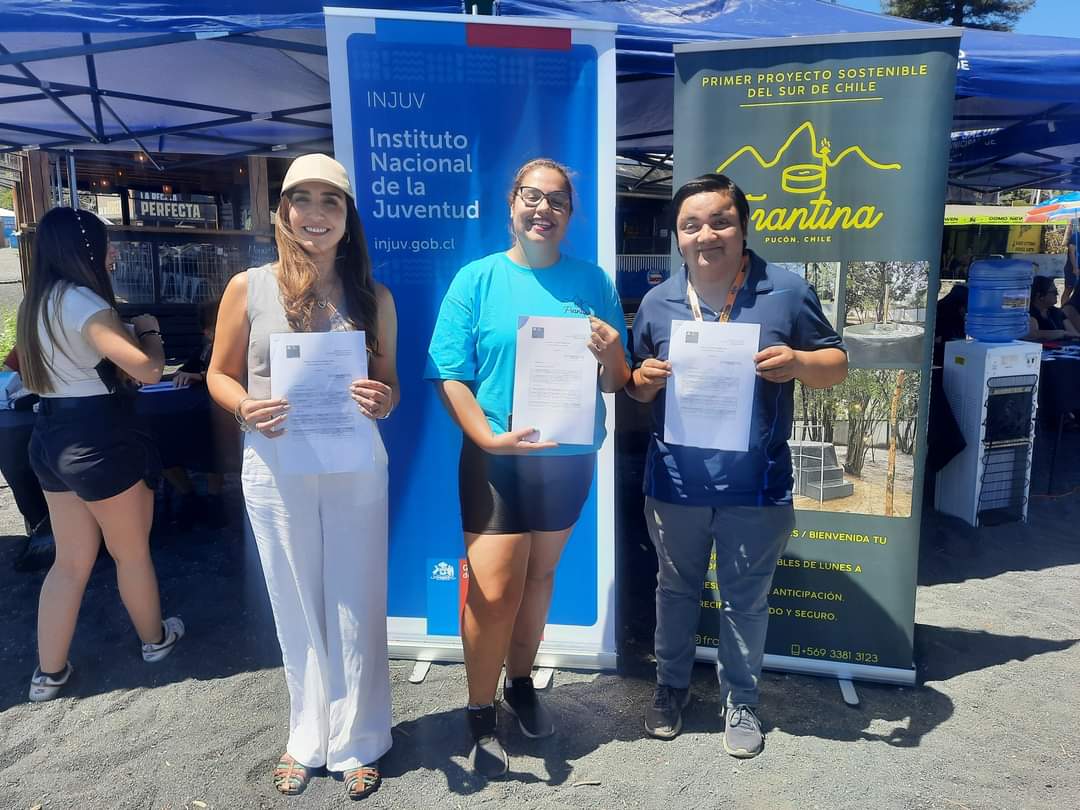 OMJ DE PUCÓN FIRMA CONVENIO ENTRE INJUV Y FRANTINA – Website de la Municipalidad de Pucón