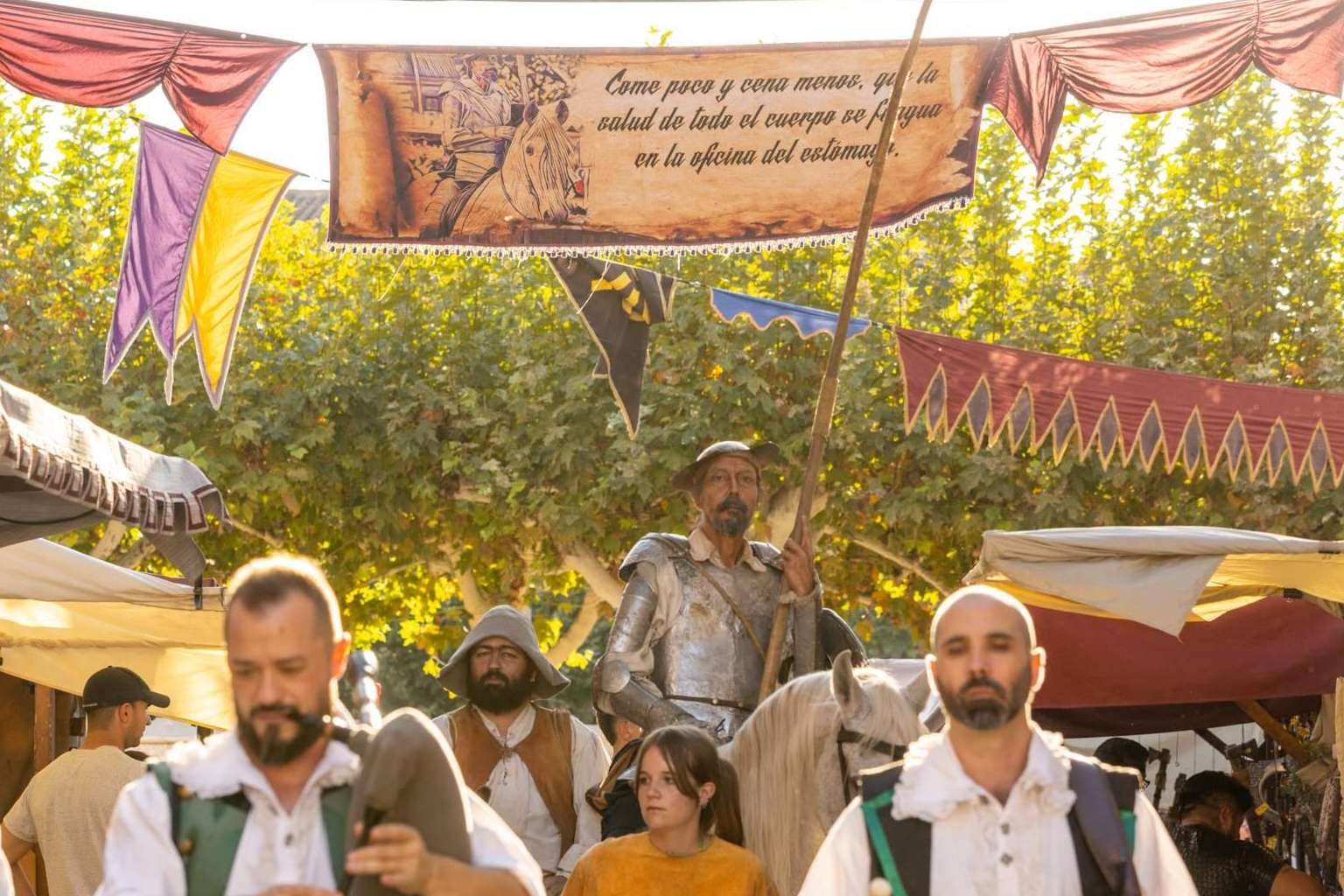Mercado Cervantino; Un viaje por un día a la mente del genio más grande de la literatura hispánica